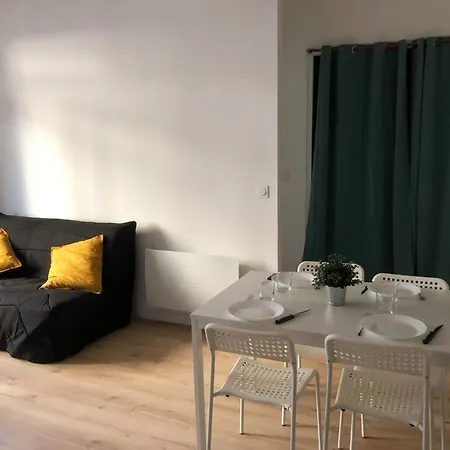 T3 Refait A Neuf, Lumineux Et Confortable 툴롱